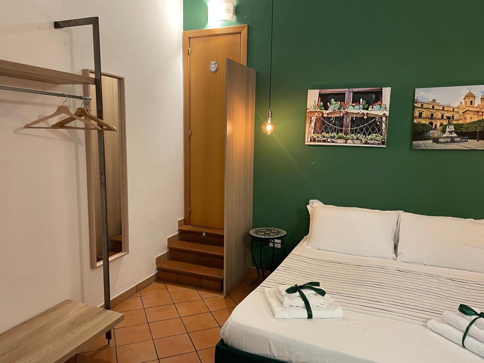 Bnb San Barnaba CTA Exterior foto